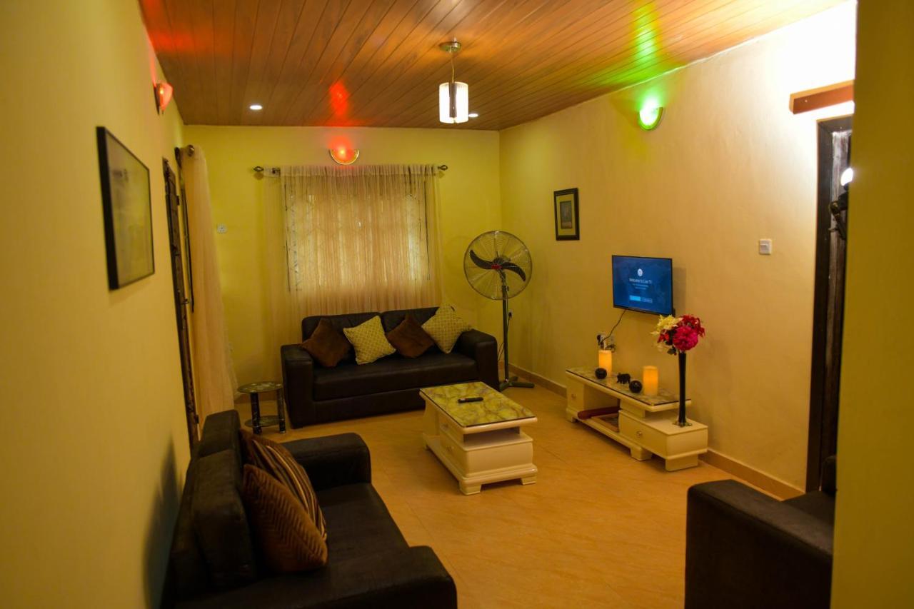Living Green Apartments Airport Pick Up Benin City Exterior photo